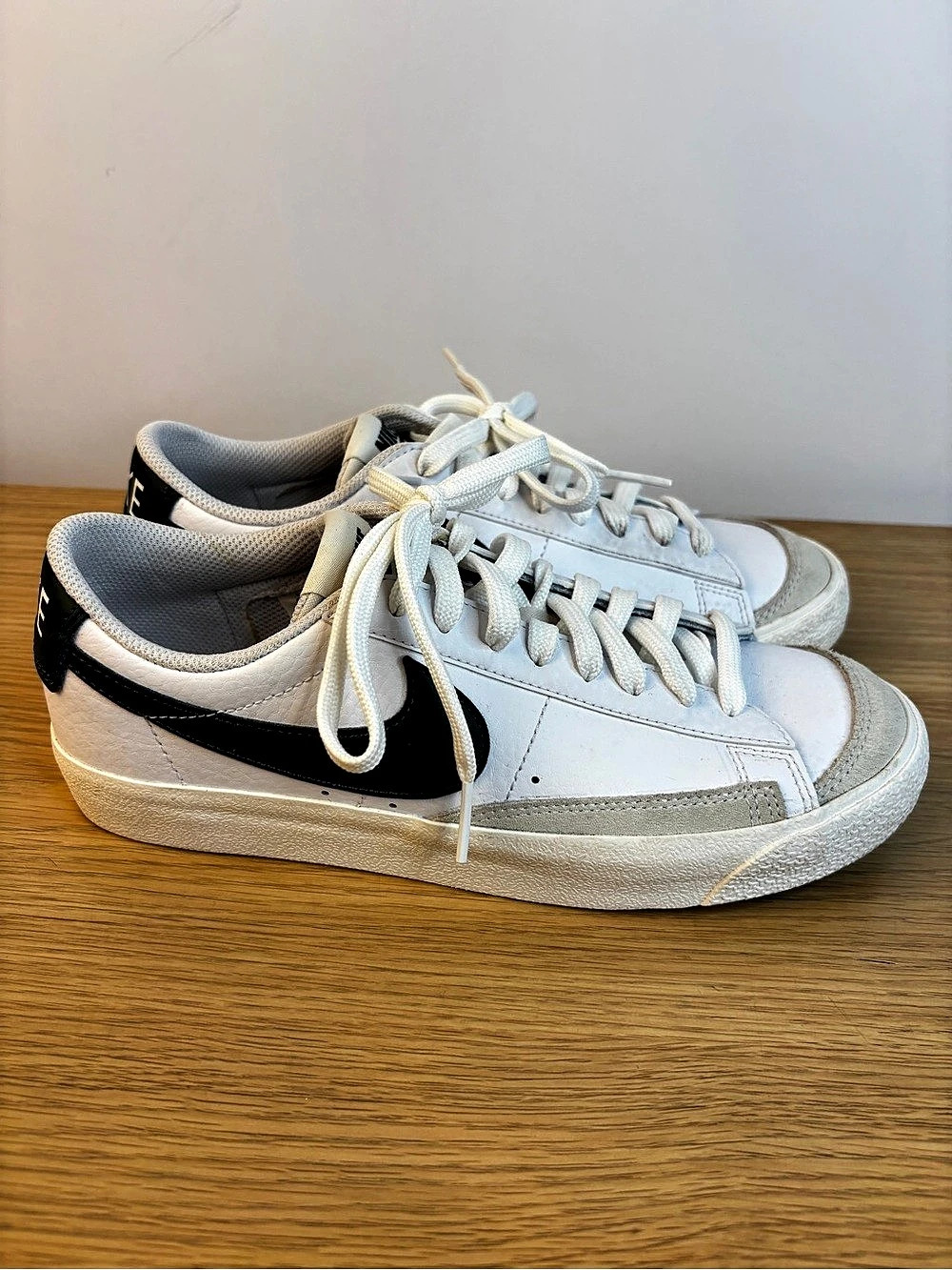 Nike Blazer Low '77 Vintage Big Kids' Sneakers White & Dark Green US 6.5Y